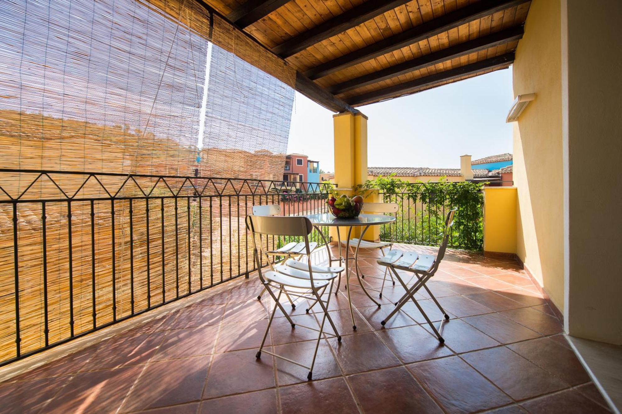 Aparthotel Borgo Degli Ulivi 3*