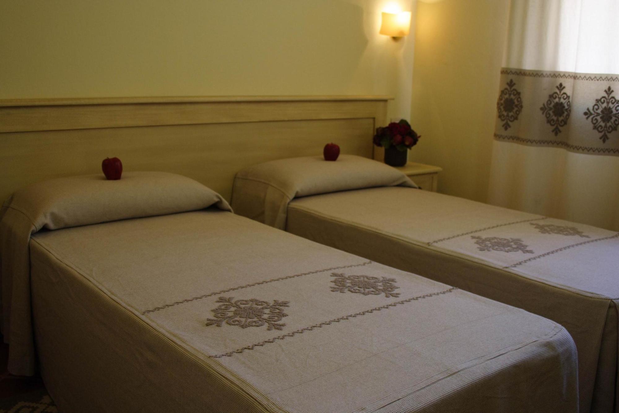 Aparthotel Borgo Degli Ulivi Àrbatax